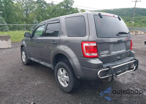 2012 Ford Escape Xls z USA, uszkodzony, nr VIN 1FMCU0C74CKB60736